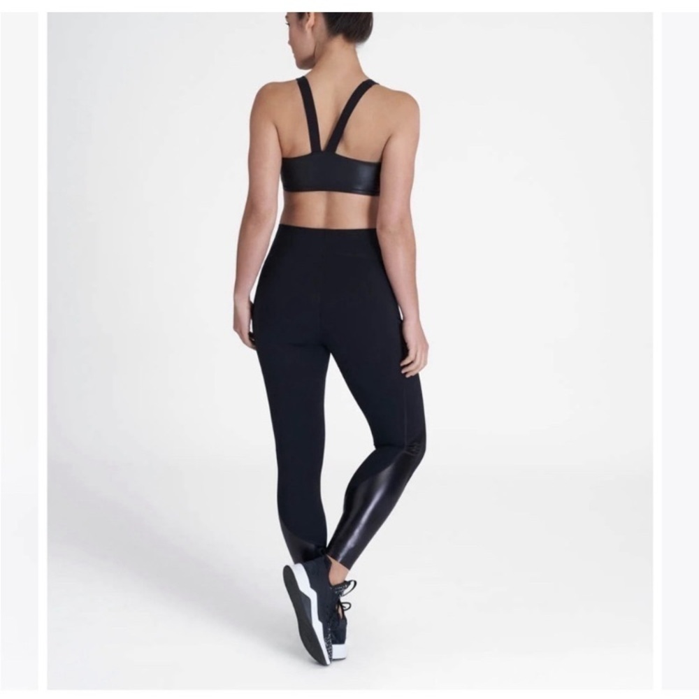 Spanx Every.Wear Gloss Pocket Leggings